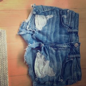 American Eagle lace shorts